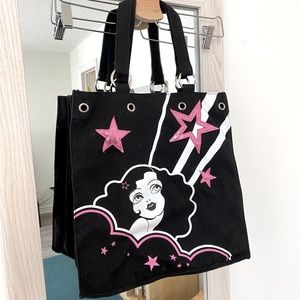 Anna Siu tote